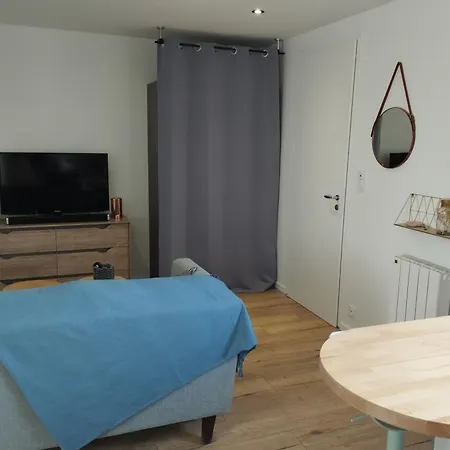 Apartment Au Calme Avec Jardin Tremuson