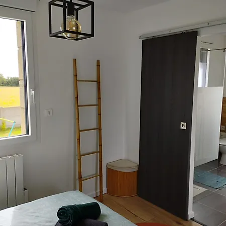 Apartment Au Calme Avec Jardin Tremuson